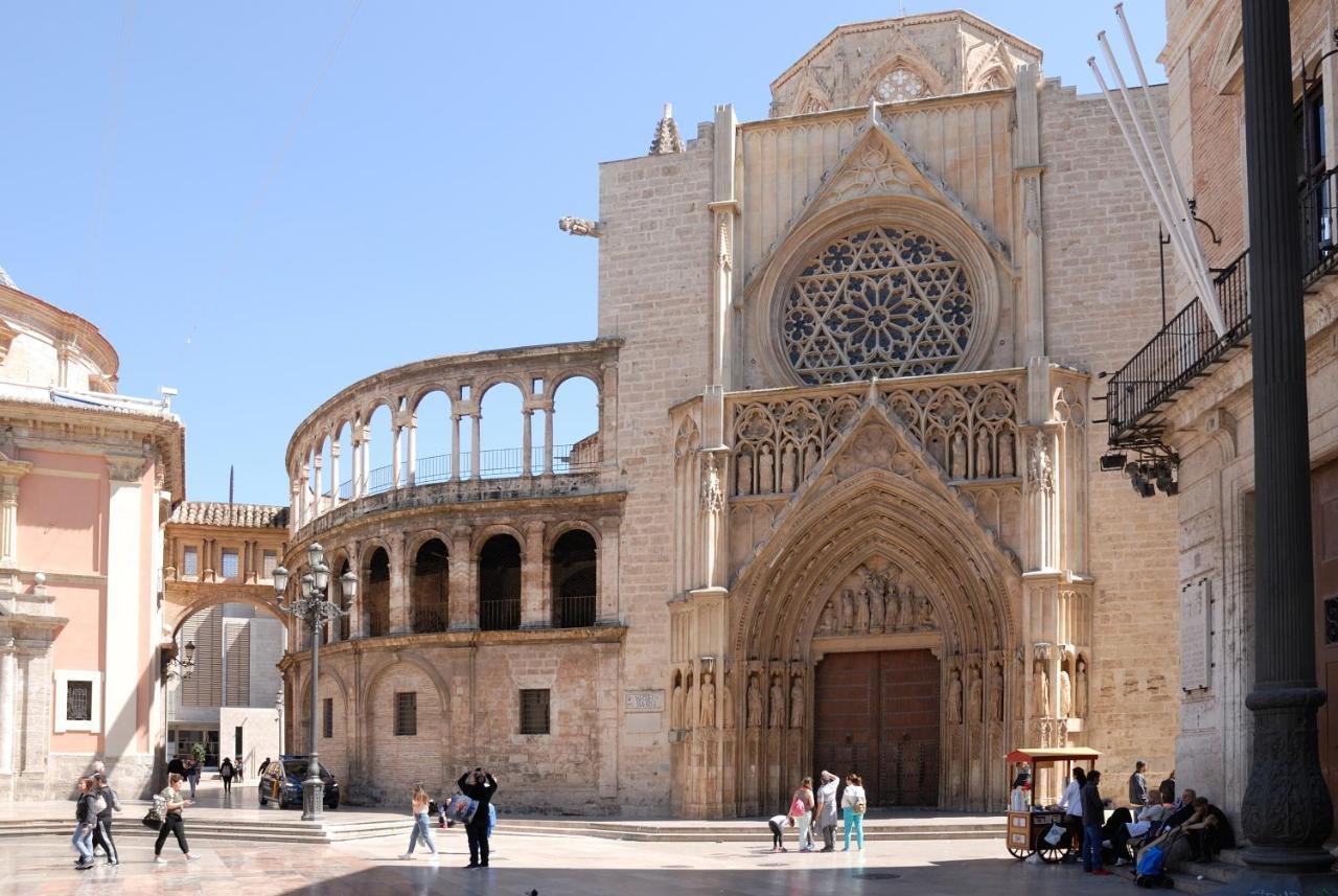 Ferienwohnung Travel Habitat Plaza De La Virgen Valencia Exterior foto